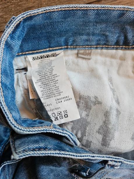 Potrhané pánske rifle, napapijri,34