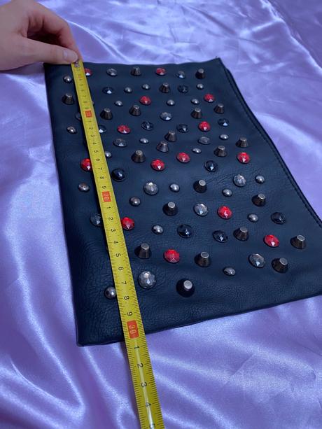 Vybíjaná kozmetická taška, 