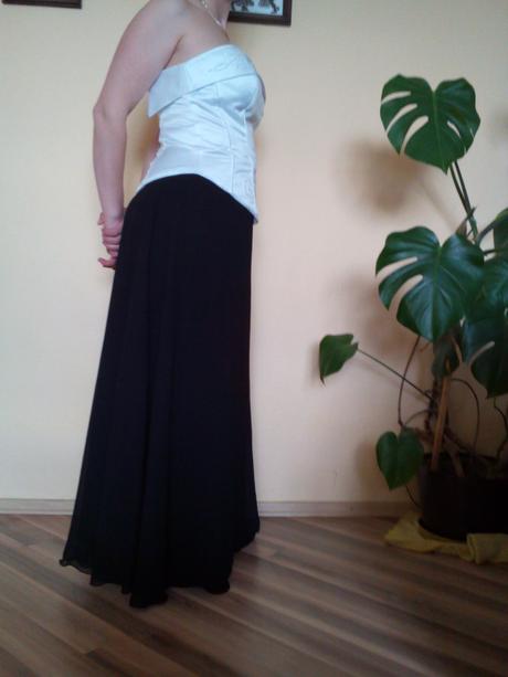 Spoločenské šaty, 36