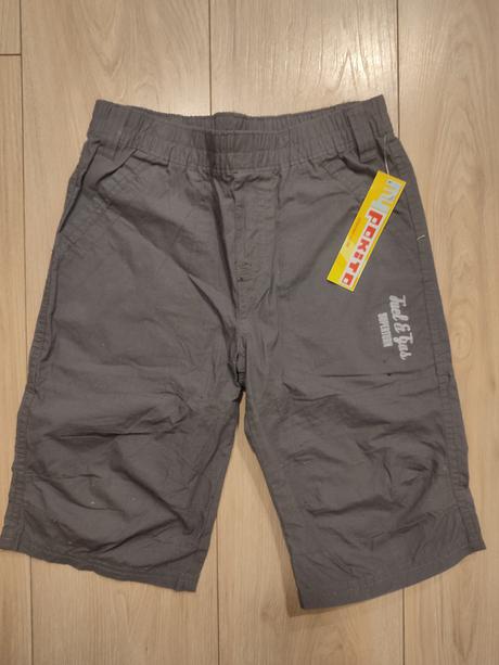 Kratasy nove, okay,140