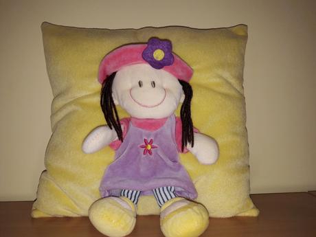 Vankúšik dievčatko, 