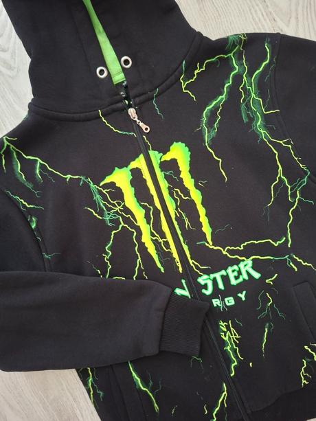 Hrubšia mikina s pestrým nápisom č.158/164, 158