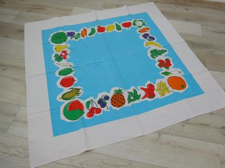 Retro obrus s ovocím a zeleninou,, 