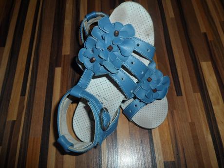 Sandálky, baťa,30