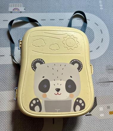 Kufrík s hračkami do piesku,