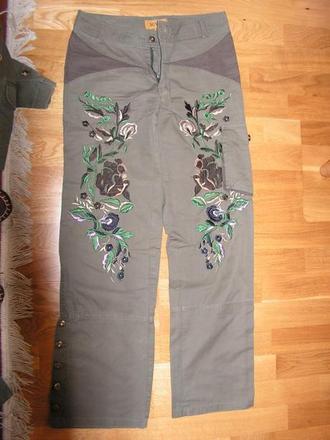 Nohavice s výšivkou., xs