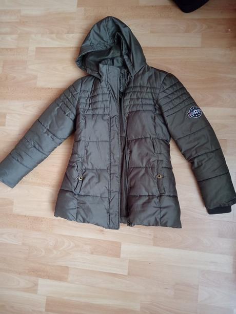 Vetrovka s kožušinkou na kapucni, c&a,152