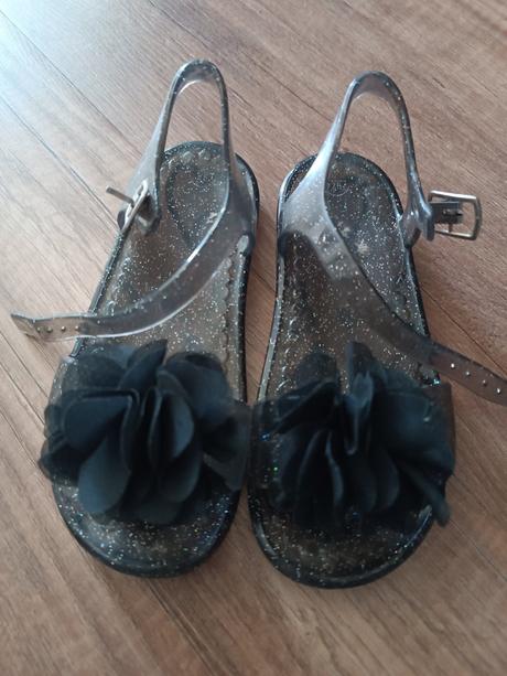 Sandálky, 26