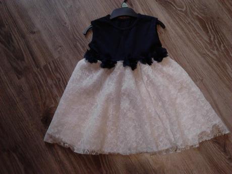 Dievčenské šatičky, 92