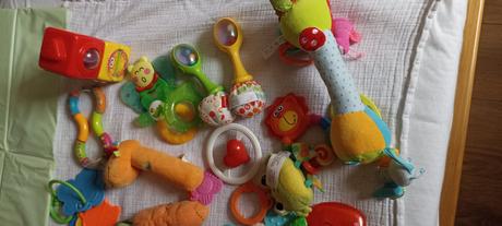 Balík hračiek pre bábätko+ podložka, 