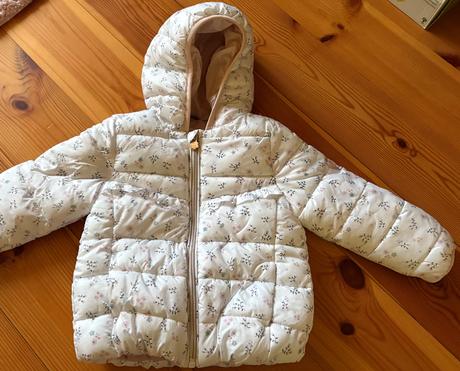 Nadherna volanikova bunda prekrasna, c&a,92