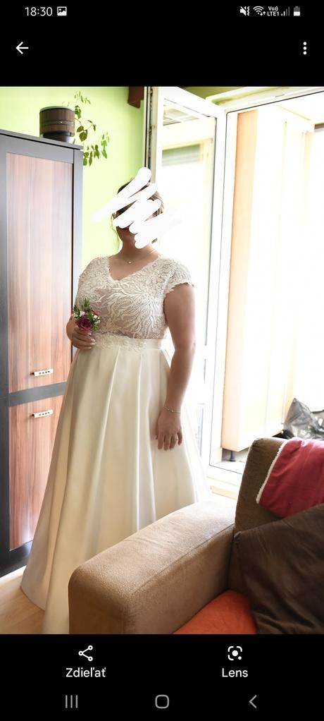 Svadobné šaty, 42