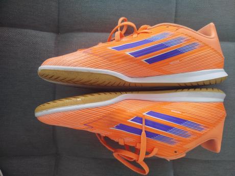 Predám halovky, adidas,42