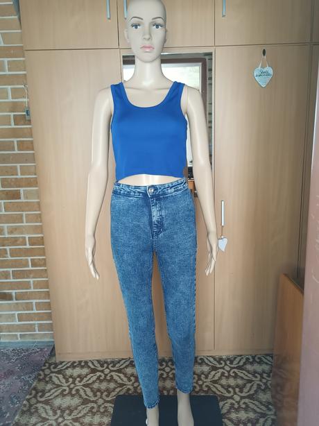 Rifle s vysokým pásom, sinsay,s