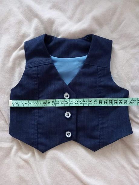 Slavnostne oblecenie krst, 68