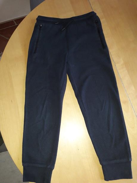 Teplaky reserved, reserved,140