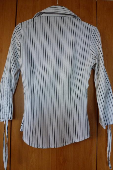 Biela blúzka s čiernymi prúžkami, clockhouse,xs