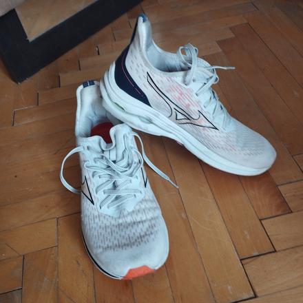 Tenisky na šport, mizuno,39