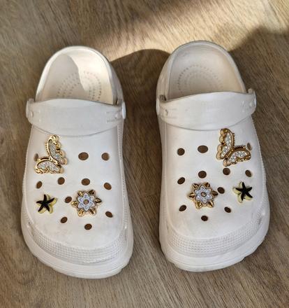 "crocsy" s ozdobami, 32