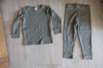 Vrúbkovaná súprava, h&m,98