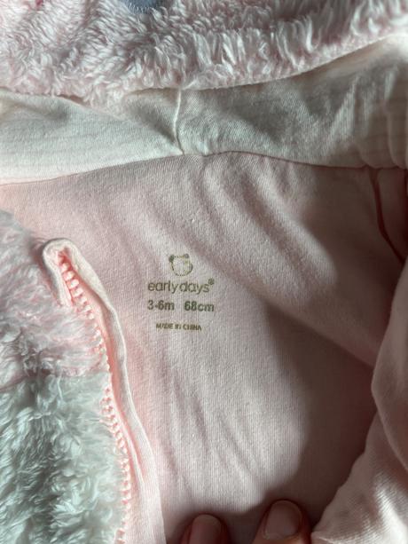 Overal na zimu jeseň mackovy, 68