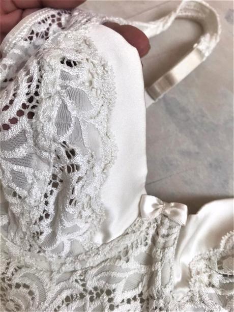 Vintage čipkovaný korzet, s