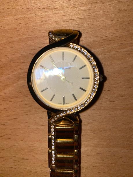 Hodiny skyline + odvoz zadarmo, skyline