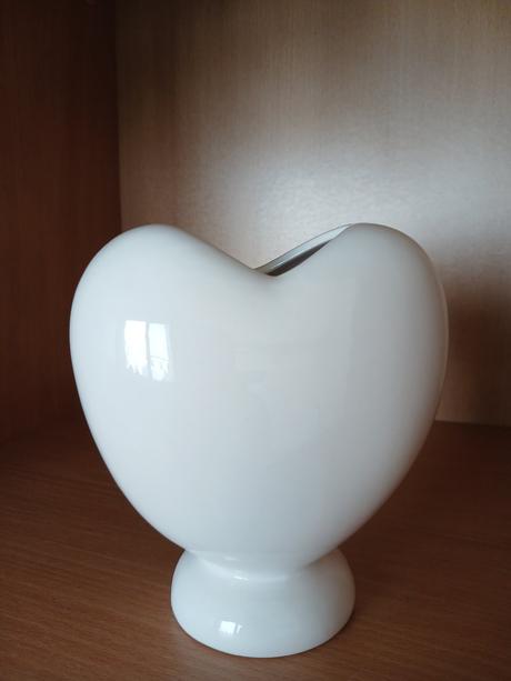 Keramická váza v tvare srdca 15 cm,