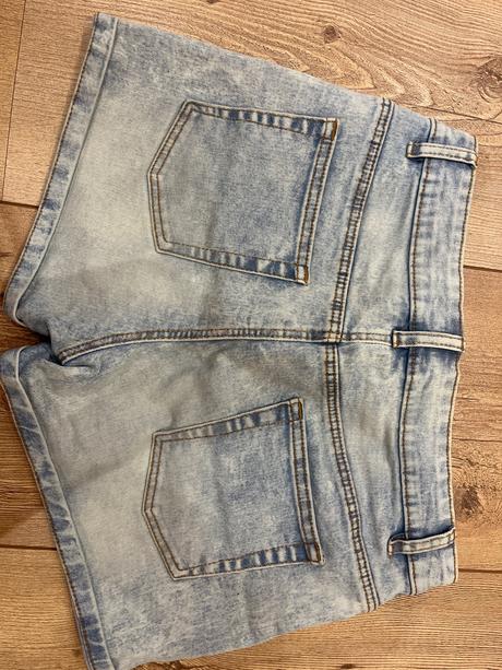 Riflove kraťasy, 158