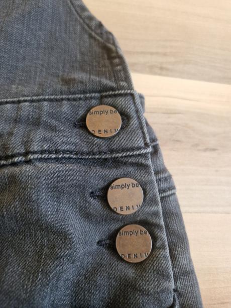 Damske saty na traky znacky simple be, m