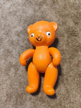 Retro hračka macík,
