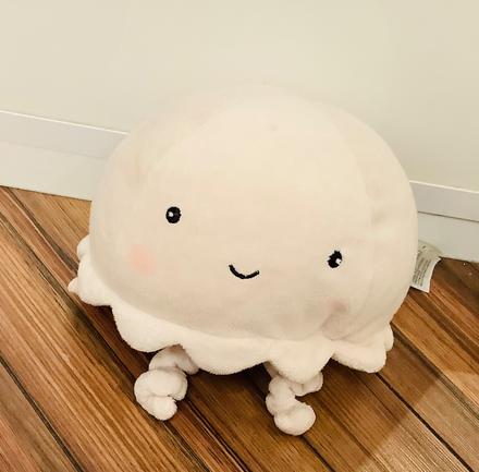 Krasna plysova chobotnicka h&m,