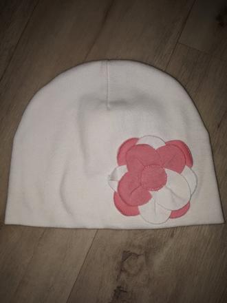 Biela s kvietkom, 110