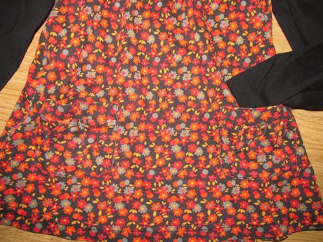 Čierny kvetovaný roláčik v. 104, palomino,104