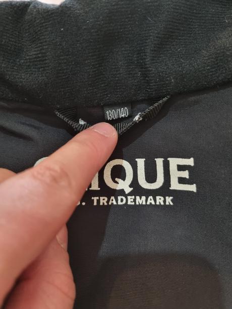 Zimna bunda clique, 134