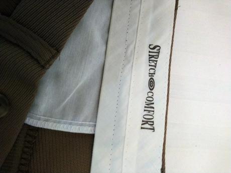 Pánske hnedé kraťasy, comfort, obvod pása 104 cm, 28