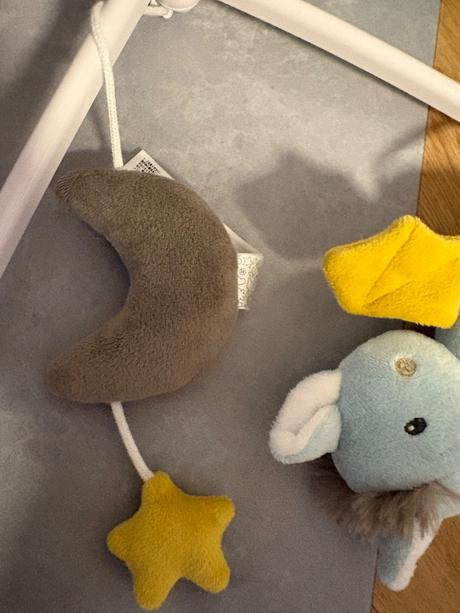 Hojdacie kreslo ingenuity a hraci kolotoc fehn, 