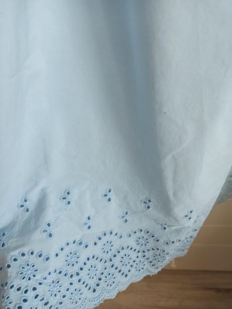 Ľahké šaty s čipkou, reserved,40