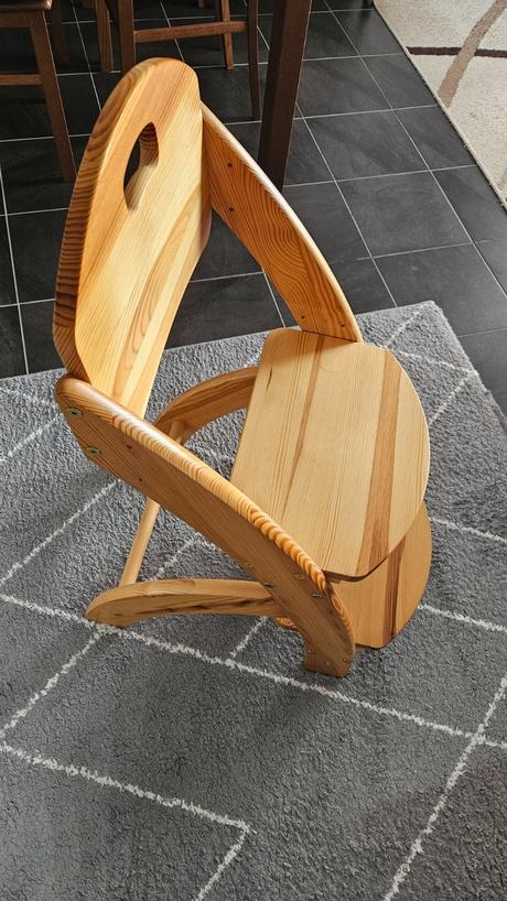 Detska rastuca stolicka,