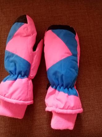 Rukavice palčiaky, crivit,m