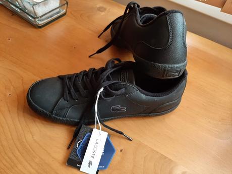 Žabky velk. 41 a čierne tenisky velk. 42., 41