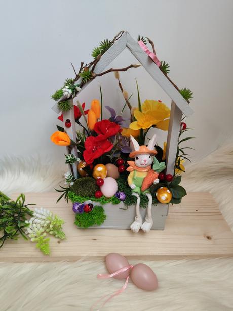 Zajko pod strieškou,