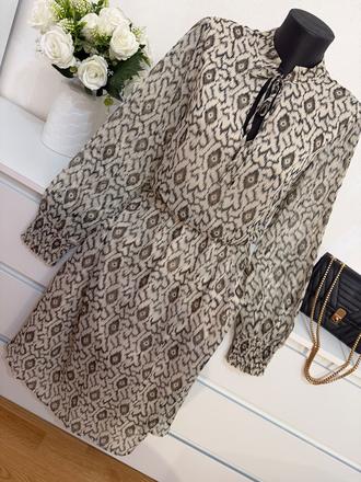 Luxusné šaty vila - elegantný vzor, 36