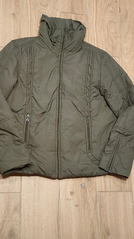 Prechodná bunda, 42