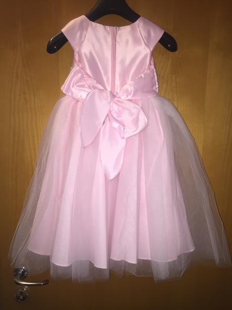 Spoločenské šaty, 104