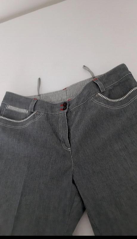 Elegantny kostym, 46