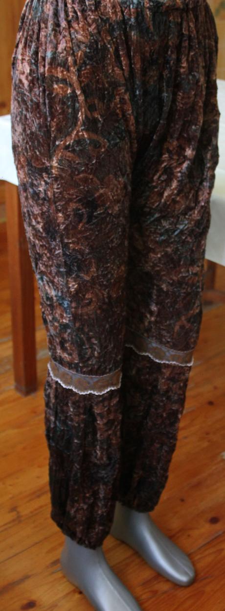 Dizajnove nohavice, xs