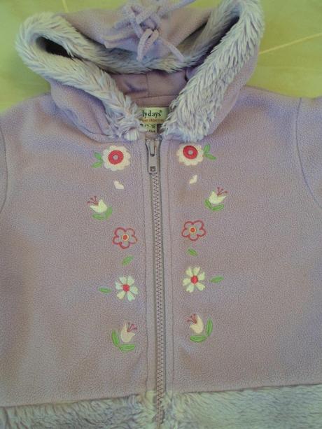 Kvetinková flisova bundička, early days,74