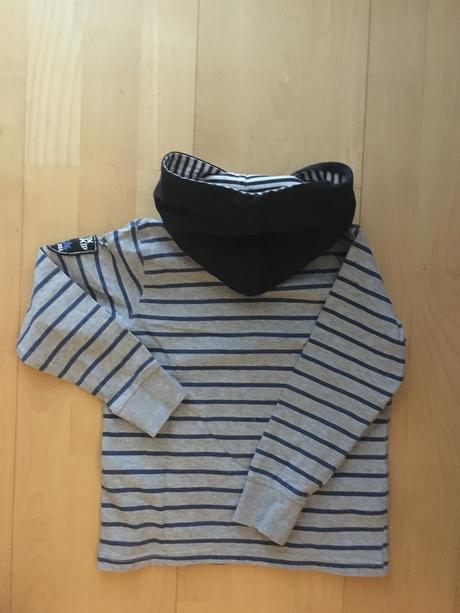 Stylove bavlnene tricko s kapucnou v. 4-5 r., 110