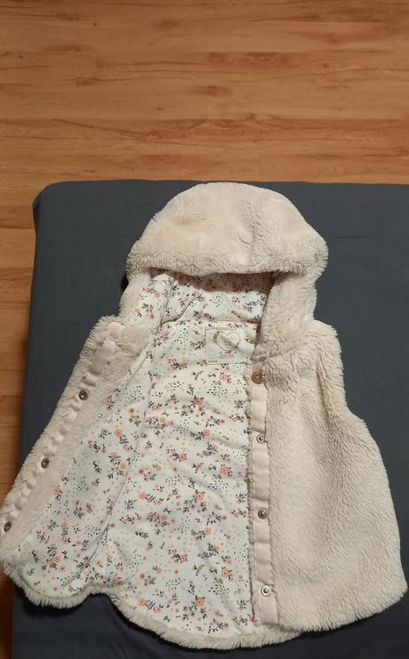 Vestička krémová pre dievčatko veľ.92, 92